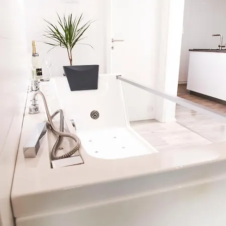 Luxus Suite Im Herzen Von Kempten***** +Parkplatz Exterior foto